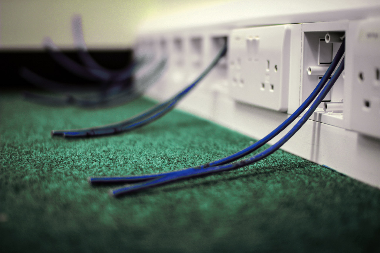 Cabling type. Loose Cables. ЛВС картинка эстетичная. Lan Cable in Hospital.
