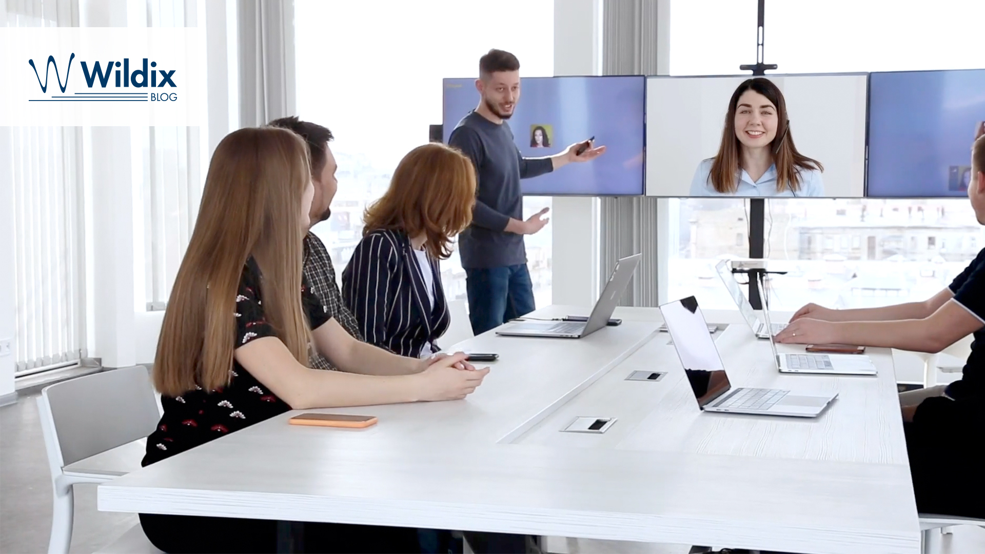 Hardware and Software Needed for Video Conferencing: The Essentials